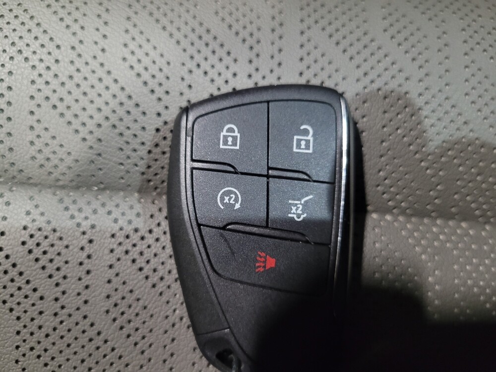 2025 Chevrolet Equinox in Chesapeake, VA 23320 - 18123240 32