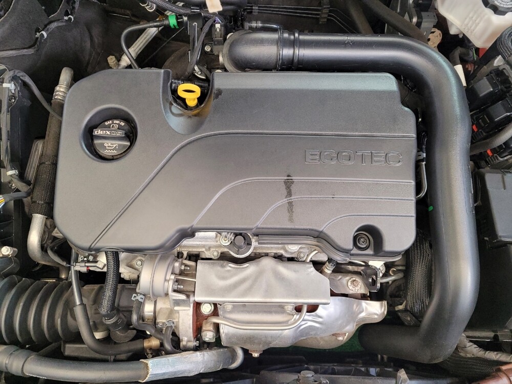 2023 Chevrolet Malibu in Maple Heights, OH 44137 - 18123253 30