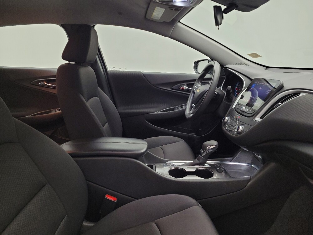 2023 Chevrolet Malibu in Maple Heights, OH 44137 - 18123253 21