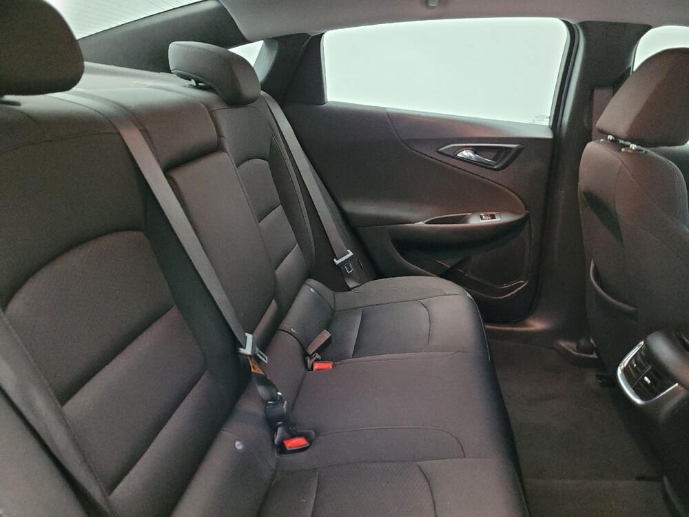 2020 Chevrolet Malibu in Phoenix, AZ 85015 - 18123260 19