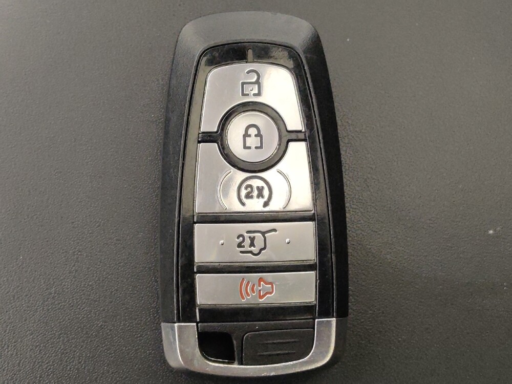 2020 Ford Expedition Max in Houston, TX 77034 - 18123269 32