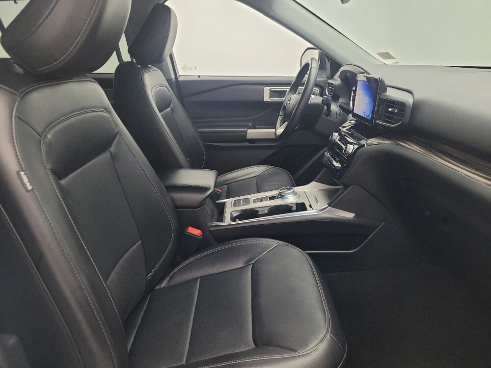2023 Ford Explorer in Pensacola, FL 32505 - 18123272 21
