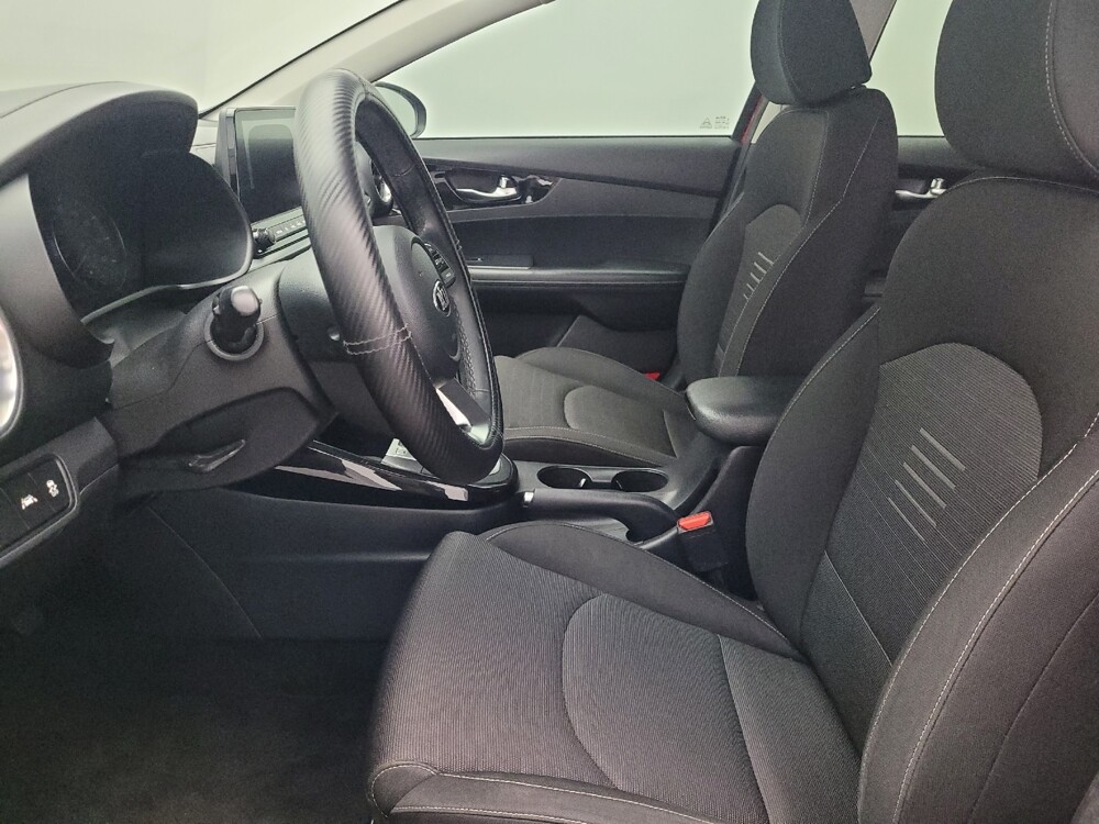 2019 Kia Forte in Pensacola, FL 32505 - 18123275 17