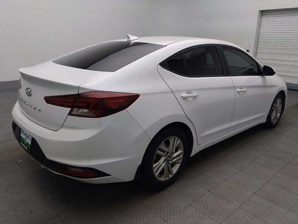 2019 Hyundai Elantra in Savannah, GA 31419 - 18123276 9
