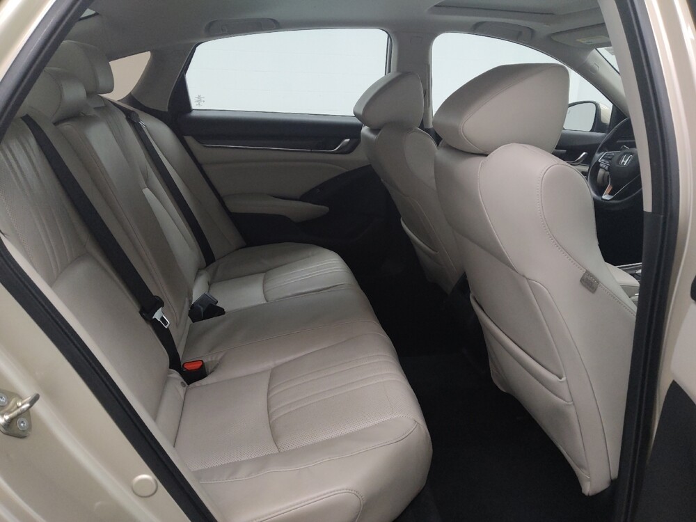 2018 Honda Accord in St. Louis, MO 63125 - 18123280 19