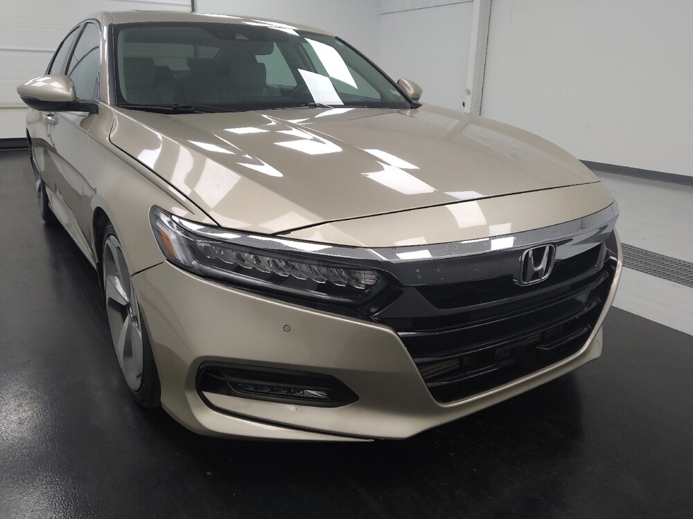 2018 Honda Accord in St. Louis, MO 63125 - 18123280 14