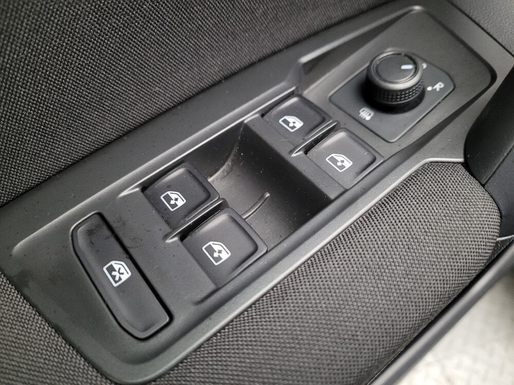 2021 Volkswagen Tiguan in Riverside, CA 92504 - 18123284 27