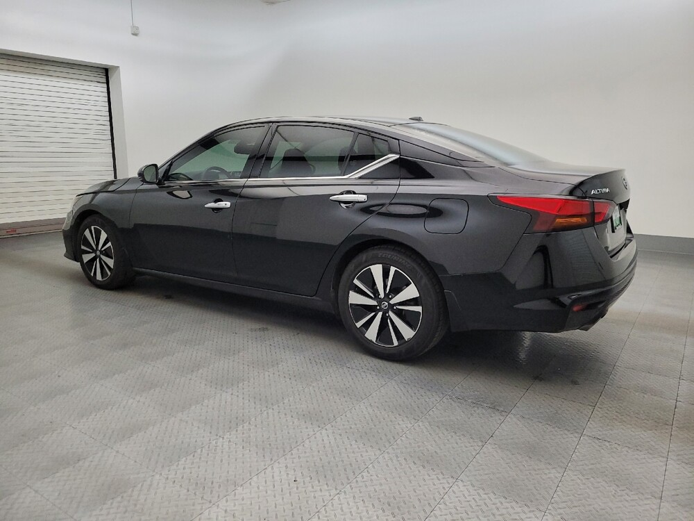 2019 Nissan Altima in Mesa, AZ 85210 - 18123286 3