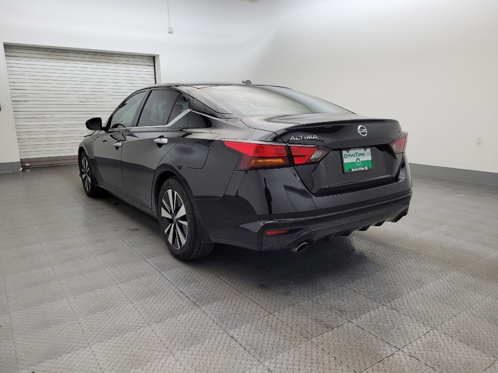 2019 Nissan Altima in Mesa, AZ 85210 - 18123286 5