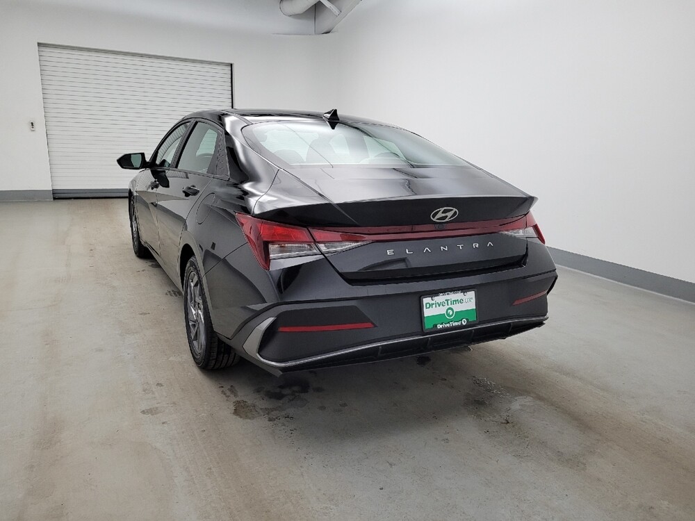 2024 Hyundai Elantra in Maple Heights, OH 44137 - 18123289 6