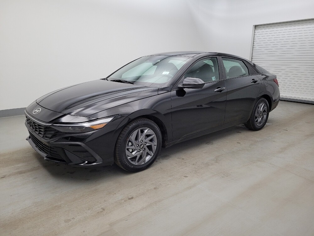 2024 Hyundai Elantra in Maple Heights, OH 44137 - 18123289 2