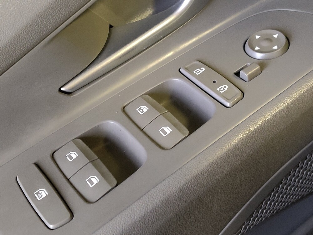 2023 Hyundai Elantra in Metairie, LA 70006 - 18123290 27