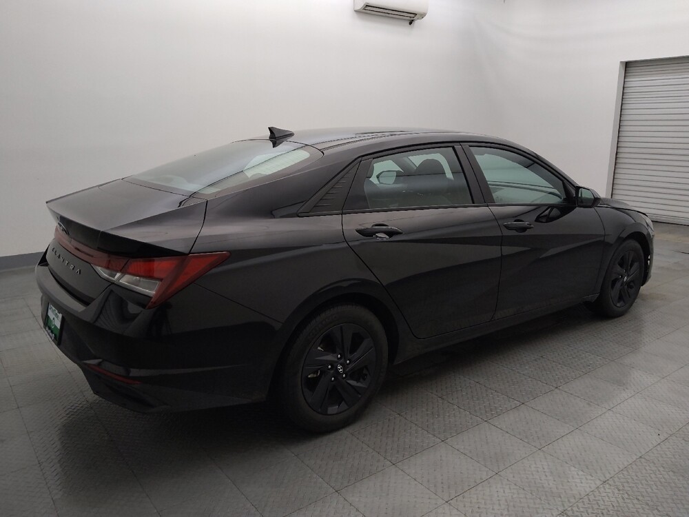 2023 Hyundai Elantra in Metairie, LA 70006 - 18123290 10