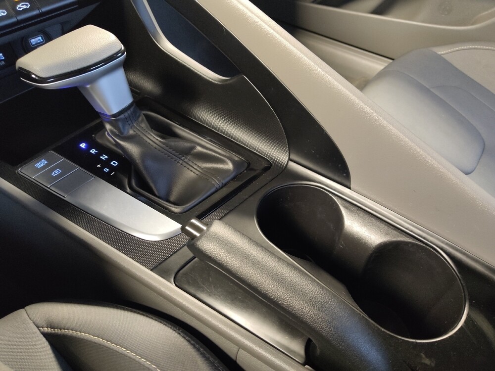 2023 Hyundai Elantra in Metairie, LA 70006 - 18123290 26