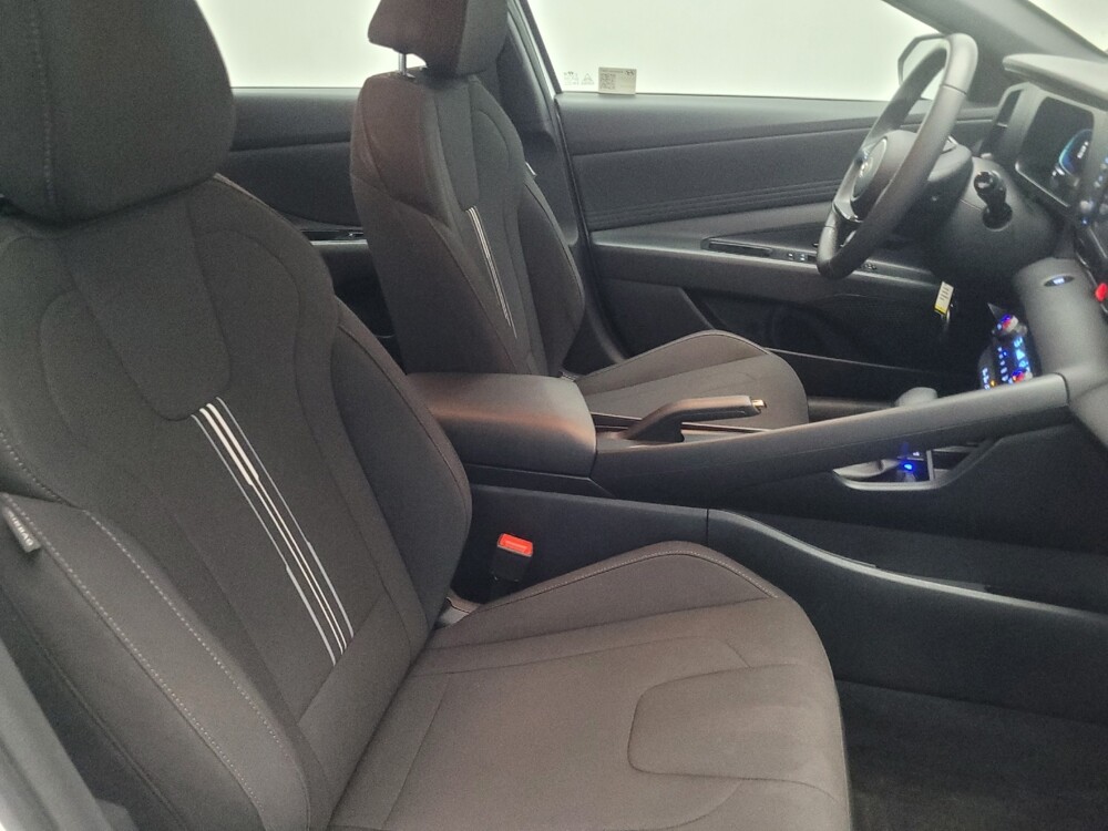 2025 Hyundai Elantra in Augusta, GA 30907 - 18123292 21