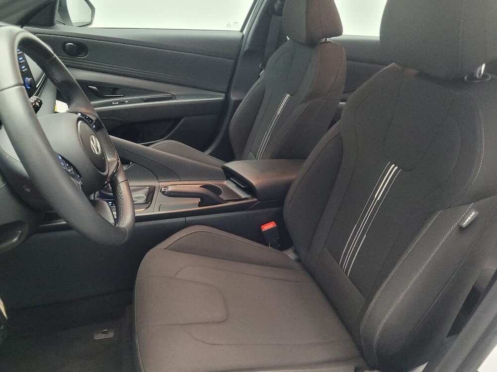 2025 Hyundai Elantra in Augusta, GA 30907 - 18123292 17