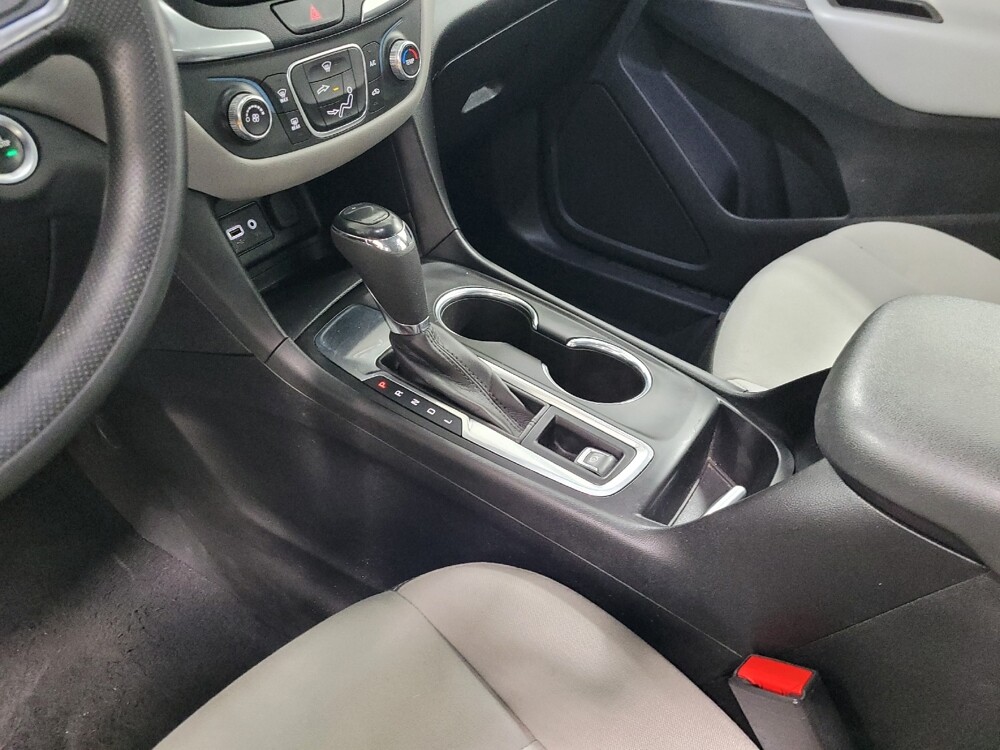 2021 Chevrolet Equinox in Allentown, PA 18103 - 18123300 26