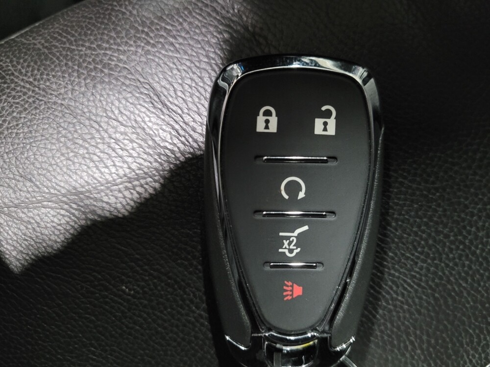 2023 Chevrolet Equinox in Plymouth Meeting, PA 19462 - 18123302 32