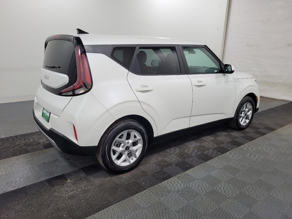 2025 Kia Soul in Allentown, PA 18103 - 18123303 10