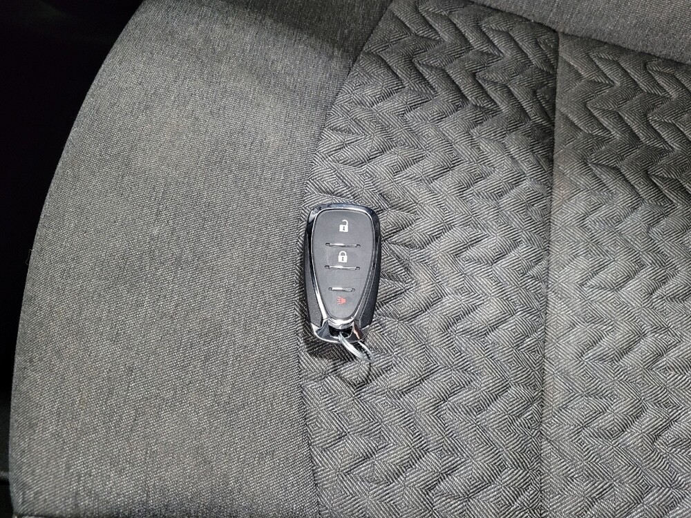 2022 Chevrolet Equinox in Allentown, PA 18103 - 18123305 32