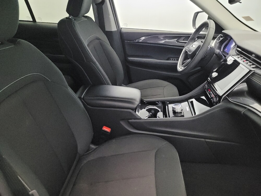 2023 Jeep Grand Cherokee in New Castle, DE 19720 - 18123307 21