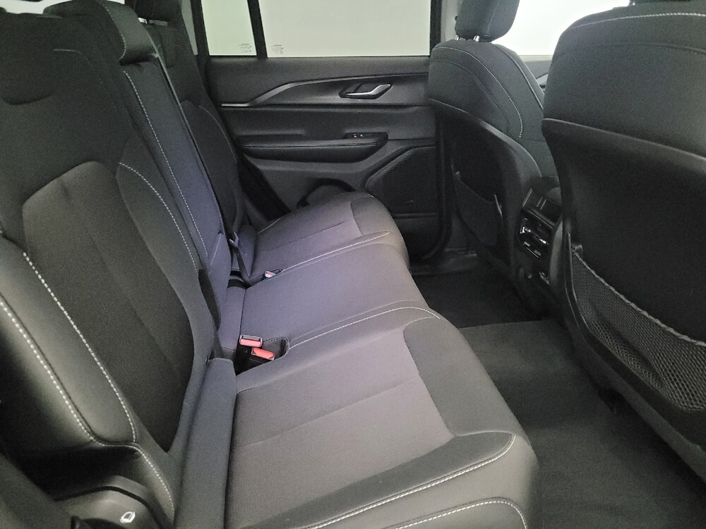 2023 Jeep Grand Cherokee in New Castle, DE 19720 - 18123308 19