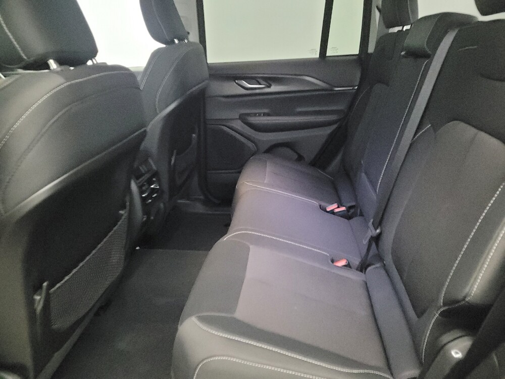 2023 Jeep Grand Cherokee in New Castle, DE 19720 - 18123308 18