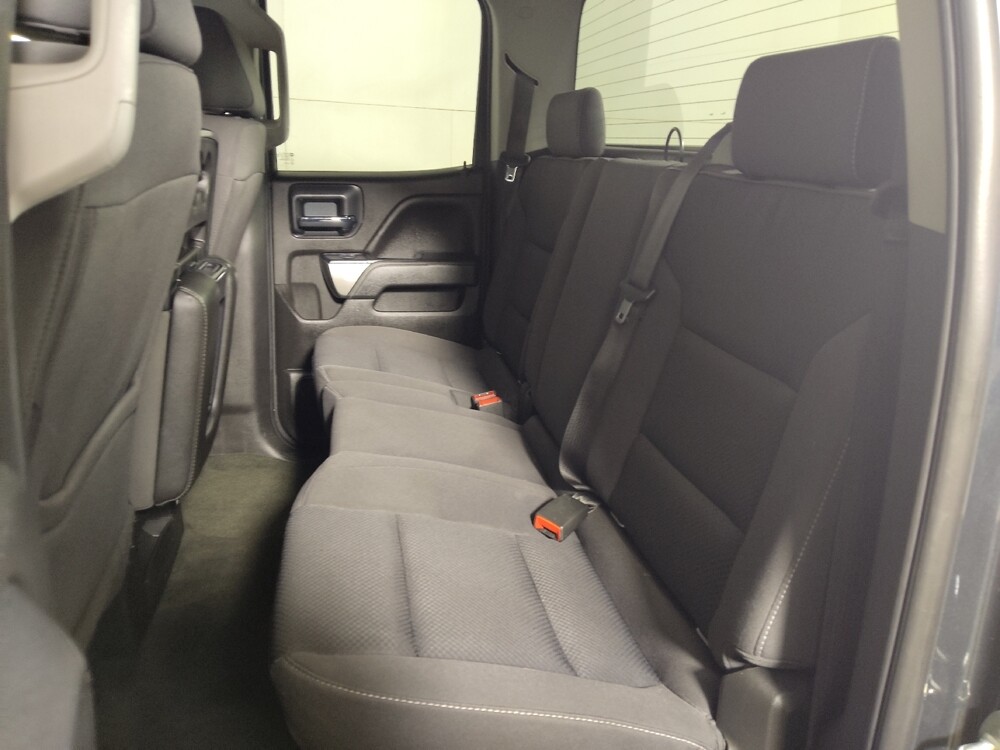 2018 Chevrolet Silverado 1500 in Midlothian, IL 60445 - 18123313 18