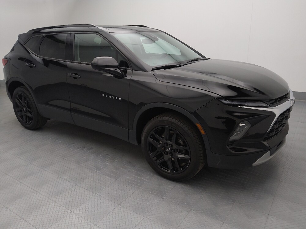 2024 Chevrolet Blazer in Independence, MO 64055 - 18123319 11
