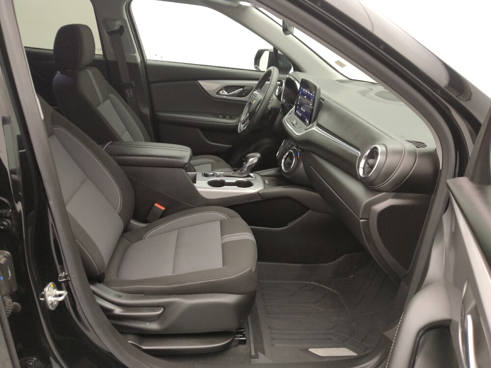 2024 Chevrolet Blazer in Independence, MO 64055 - 18123319 21