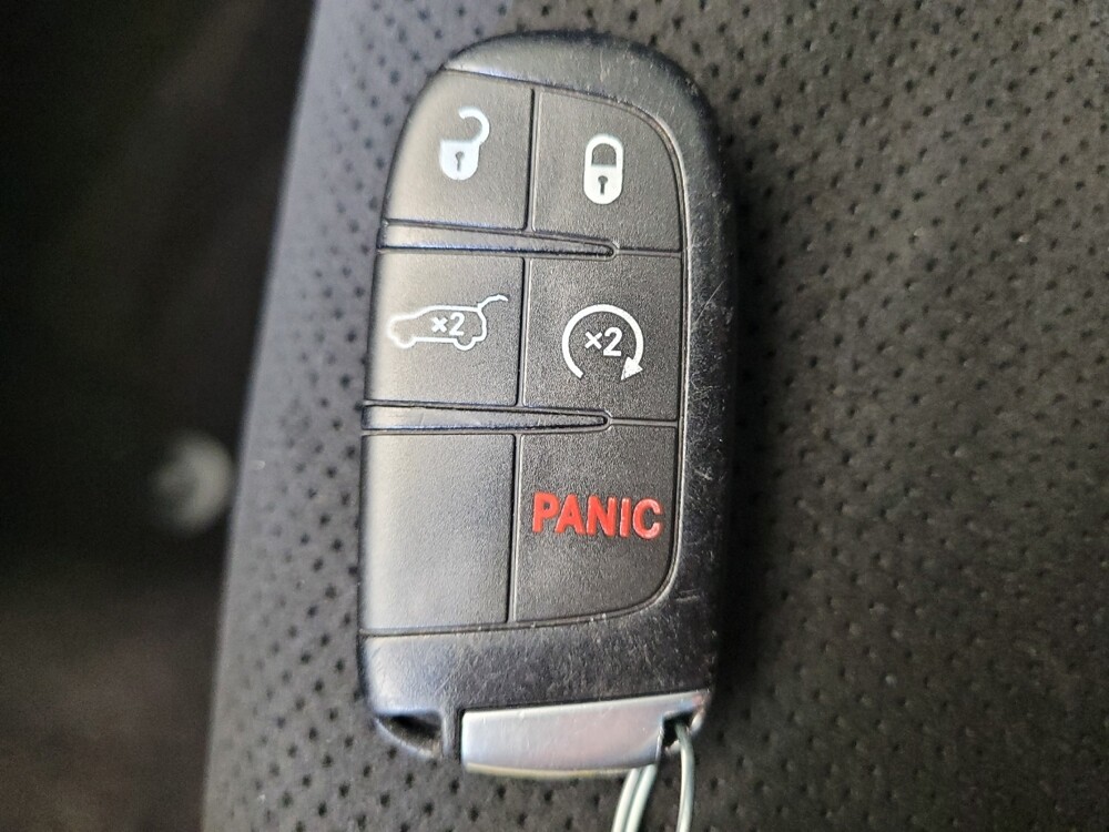 2019 Jeep Grand Cherokee in Columbus, OH 43228 - 18123321 32