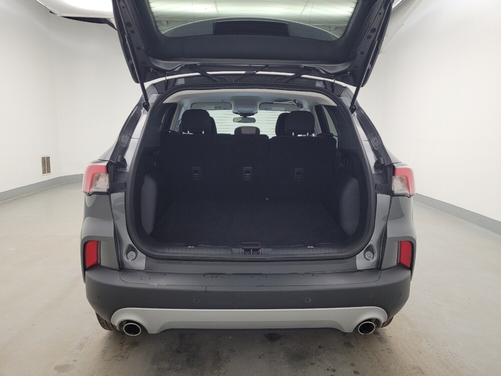 2022 Ford Escape in Louisville, KY 40258 - 18123322 29