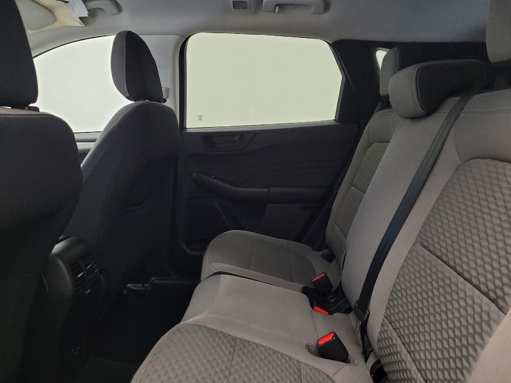 2022 Ford Escape in Louisville, KY 40258 - 18123322 18