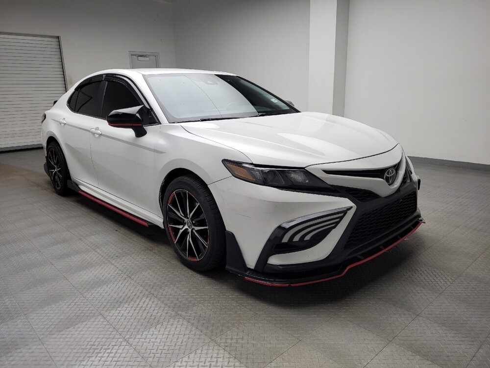 2021 Toyota Camry in Taylor, MI 48180 - 18123332 13