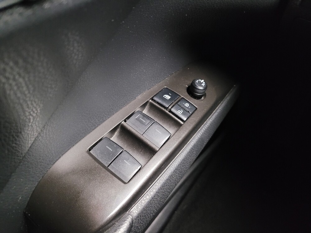 2021 Toyota Camry in Taylor, MI 48180 - 18123332 27