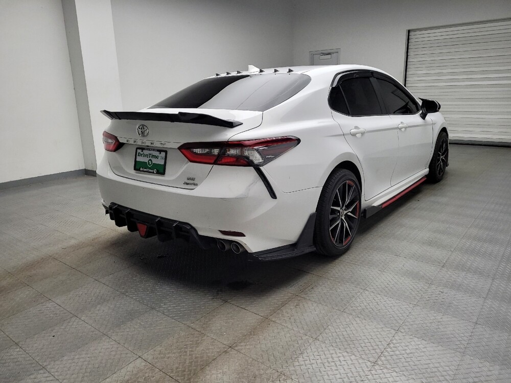 2021 Toyota Camry in Taylor, MI 48180 - 18123332 9