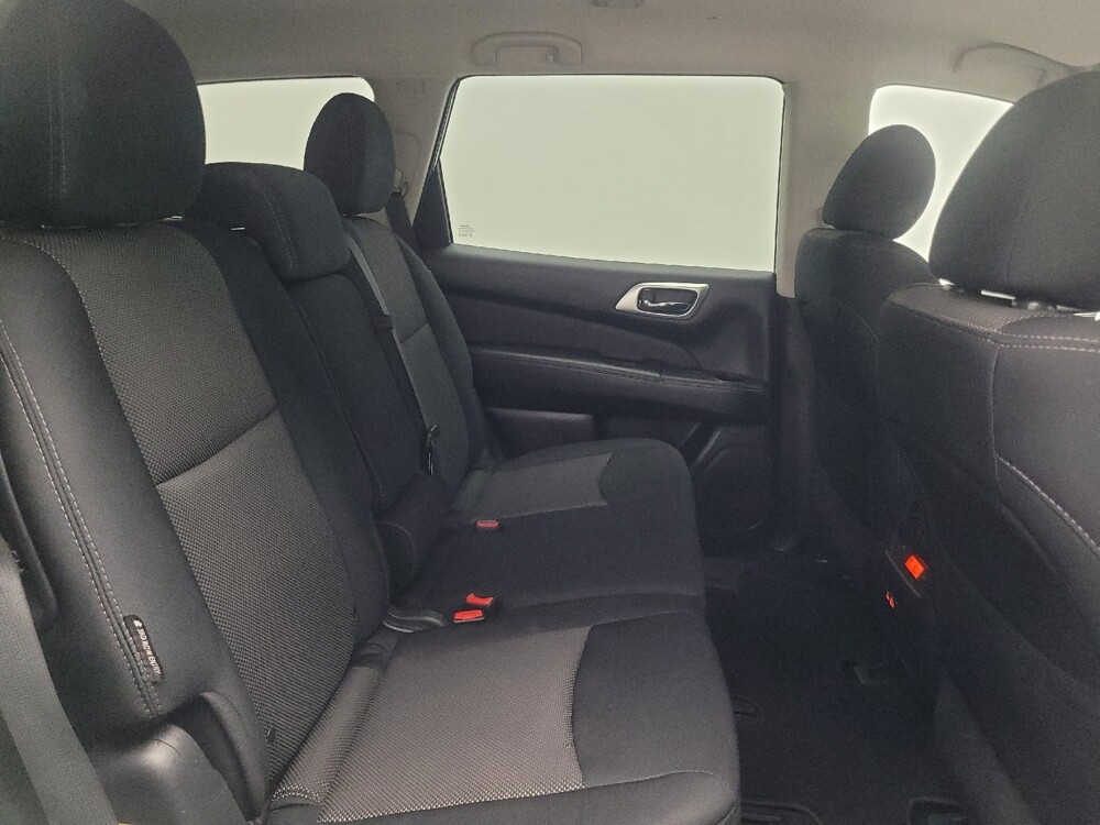 2019 Nissan Pathfinder in Jackson, MS 39211 - 18123340 19