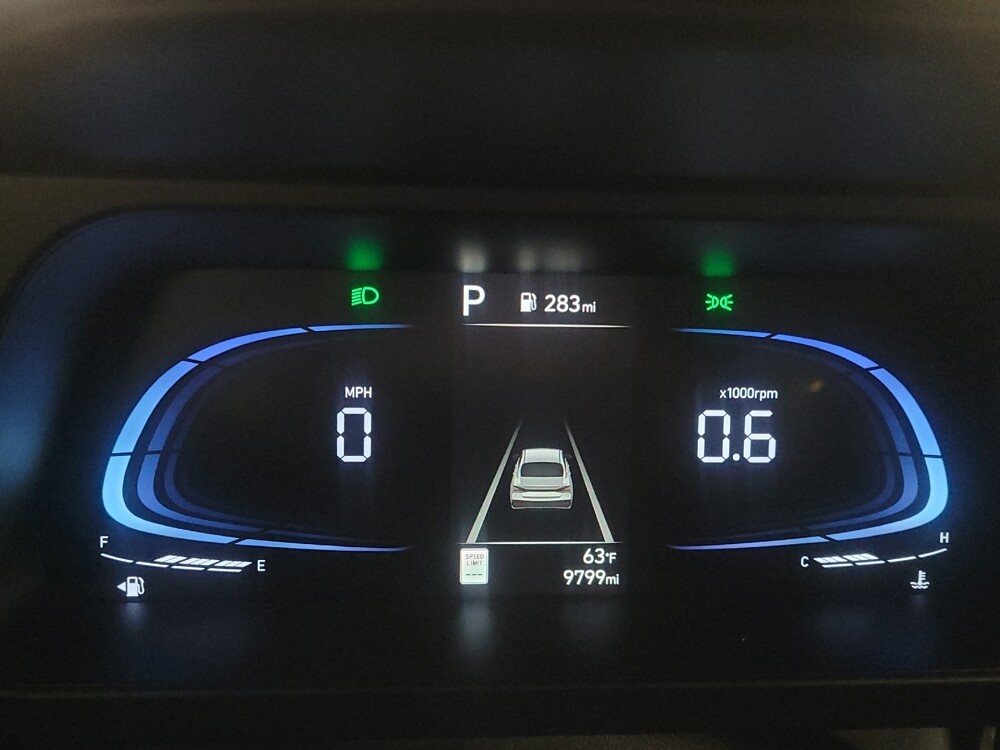 2025 Hyundai Elantra in Jackson, MS 39211 - 18123341 23