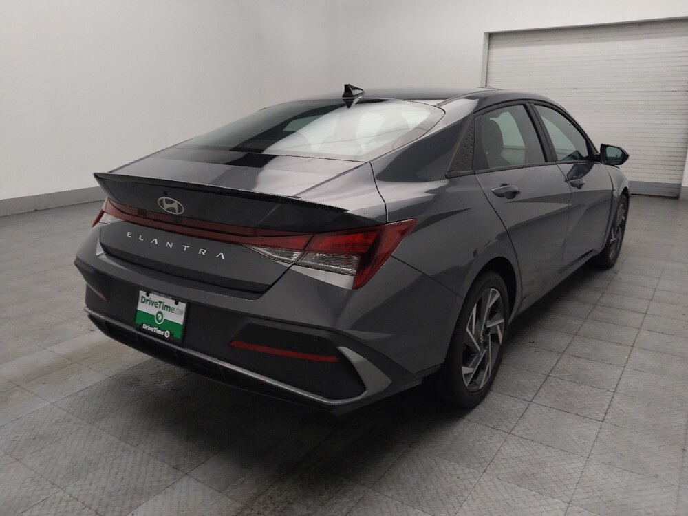 2025 Hyundai Elantra in Jackson, MS 39211 - 18123341 9