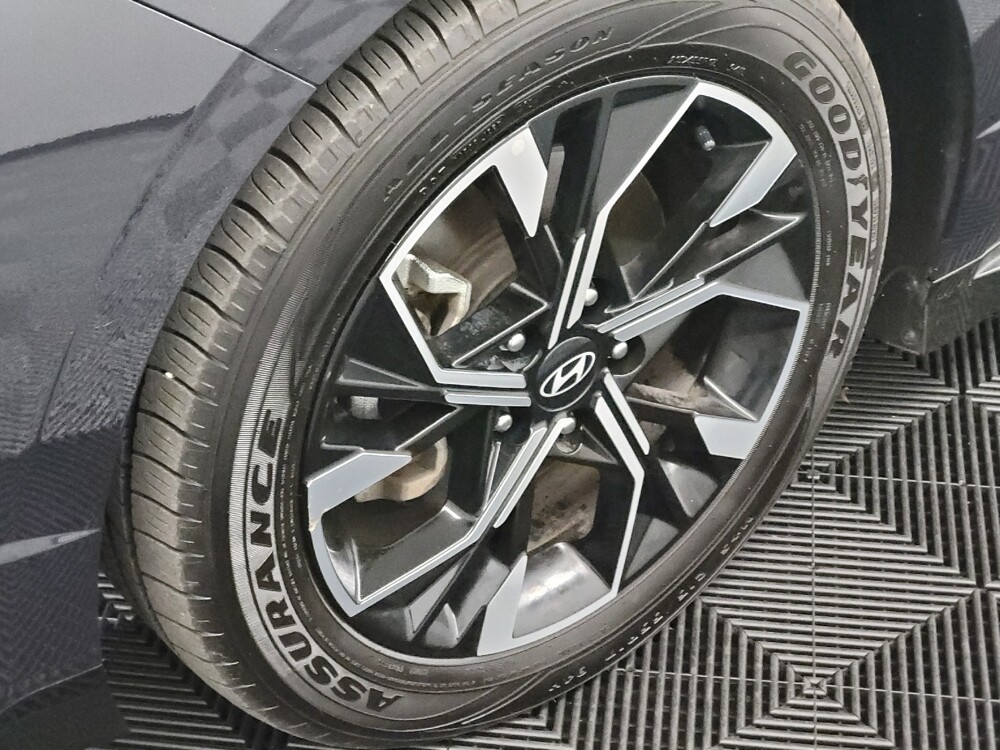 2024 Hyundai Sonata in Houston, TX 77060 - 18123354 31