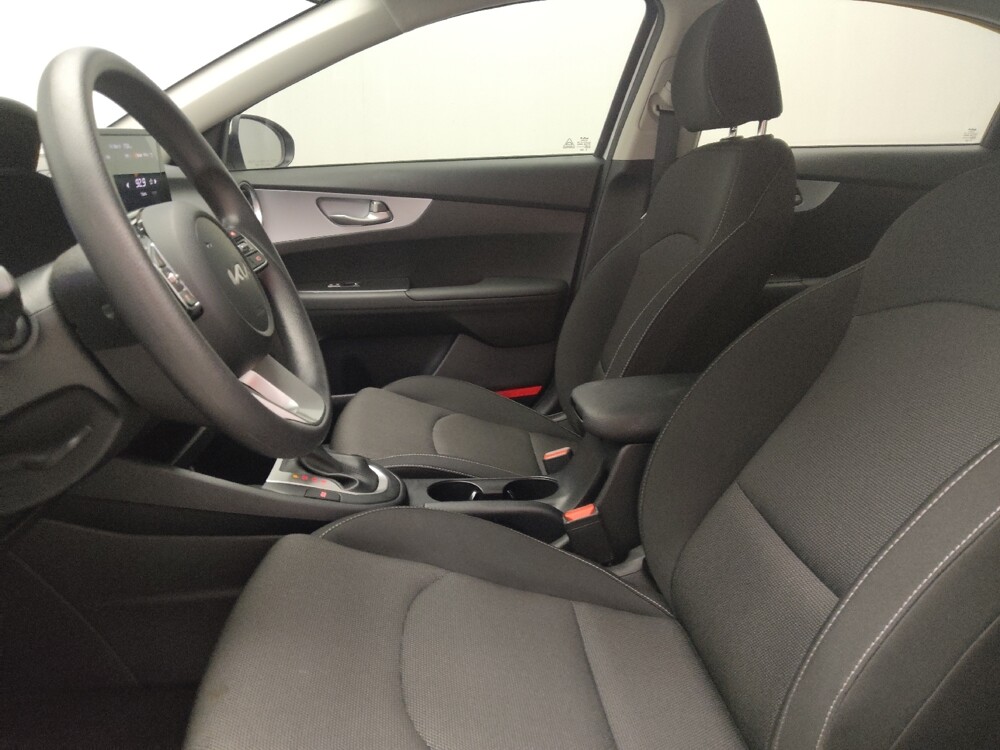 2024 Kia Forte in Macon, GA 31210 - 18123358 17