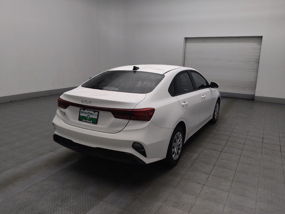 2024 Kia Forte in Macon, GA 31210 - 18123358 9