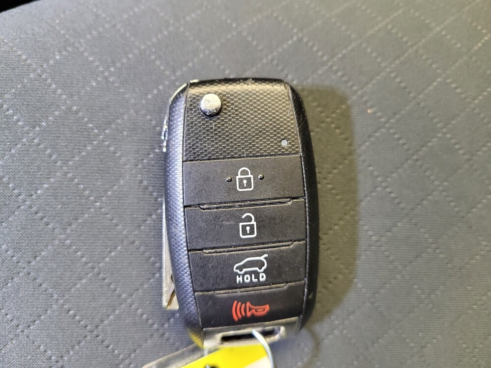 2020 Kia Sorento in Louisville, KY 40258 - 18123362 32