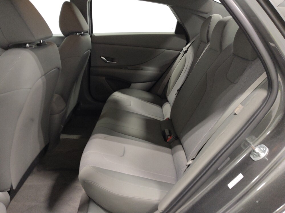 2024 Hyundai Elantra in Columbus, OH 43231 - 18123363 18