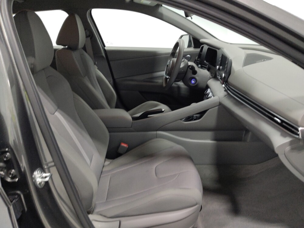 2024 Hyundai Elantra in Columbus, OH 43231 - 18123363 21