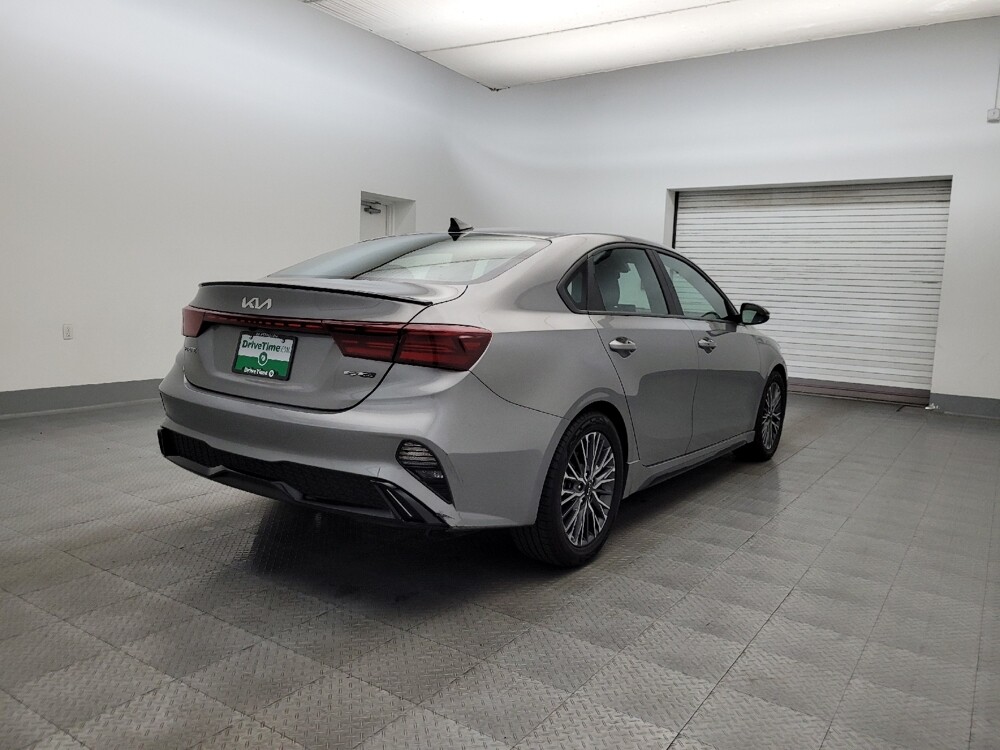 2023 Kia Forte in Glendale, AZ 85301 - 18123366 9