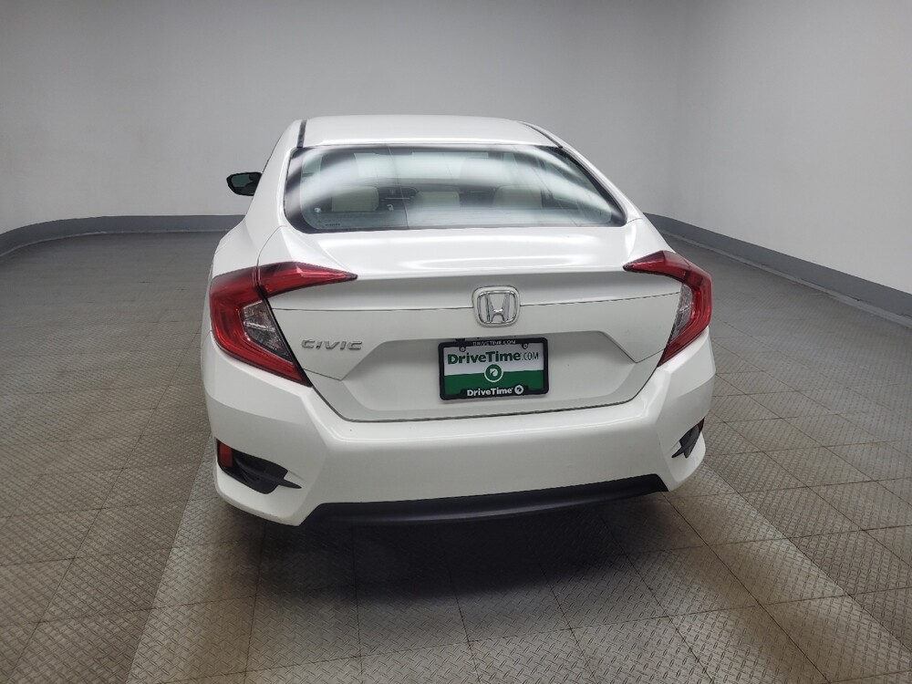 2018 Honda Civic in Indianapolis, IN 46219 - 18123371 6