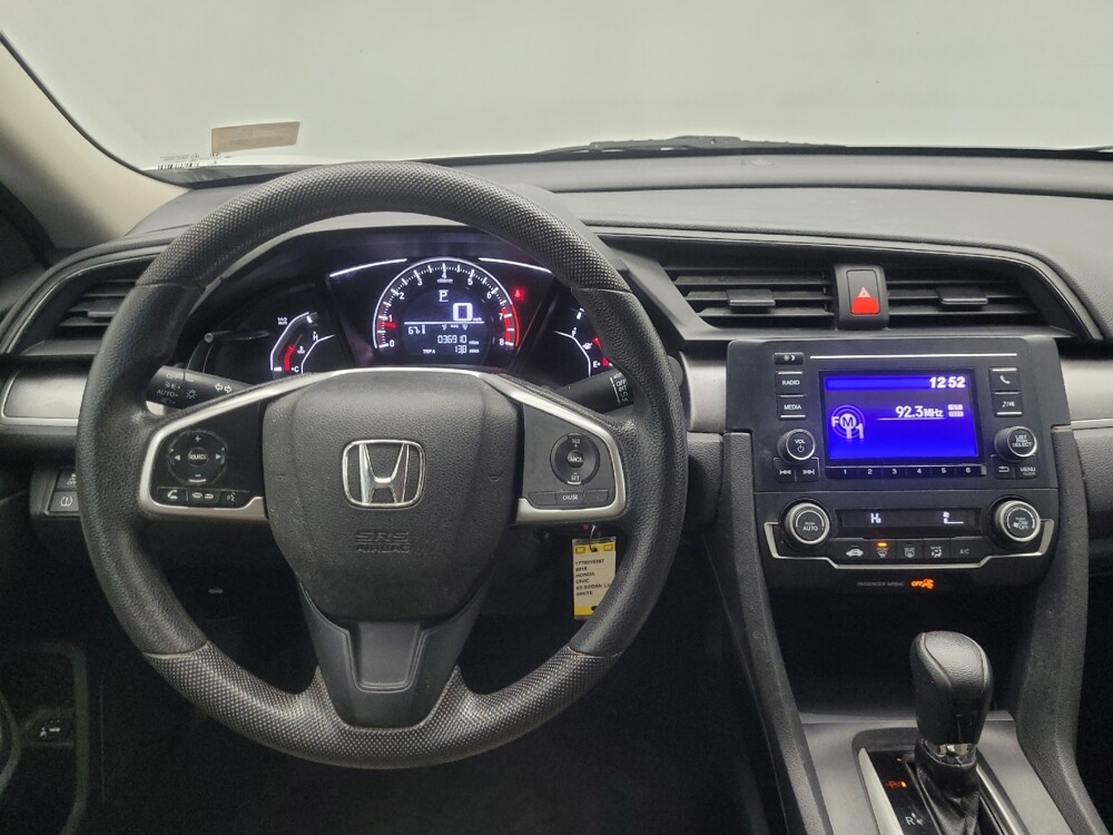 2018 Honda Civic in Indianapolis, IN 46219 - 18123371 22