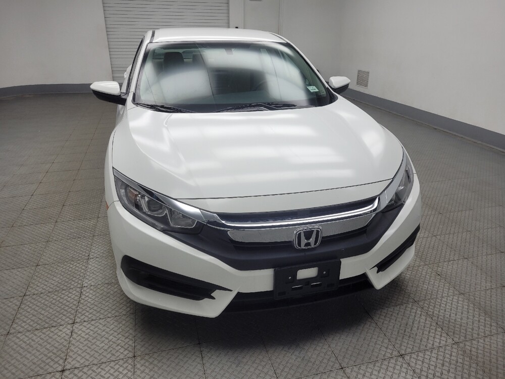 2018 Honda Civic in Indianapolis, IN 46219 - 18123371 14