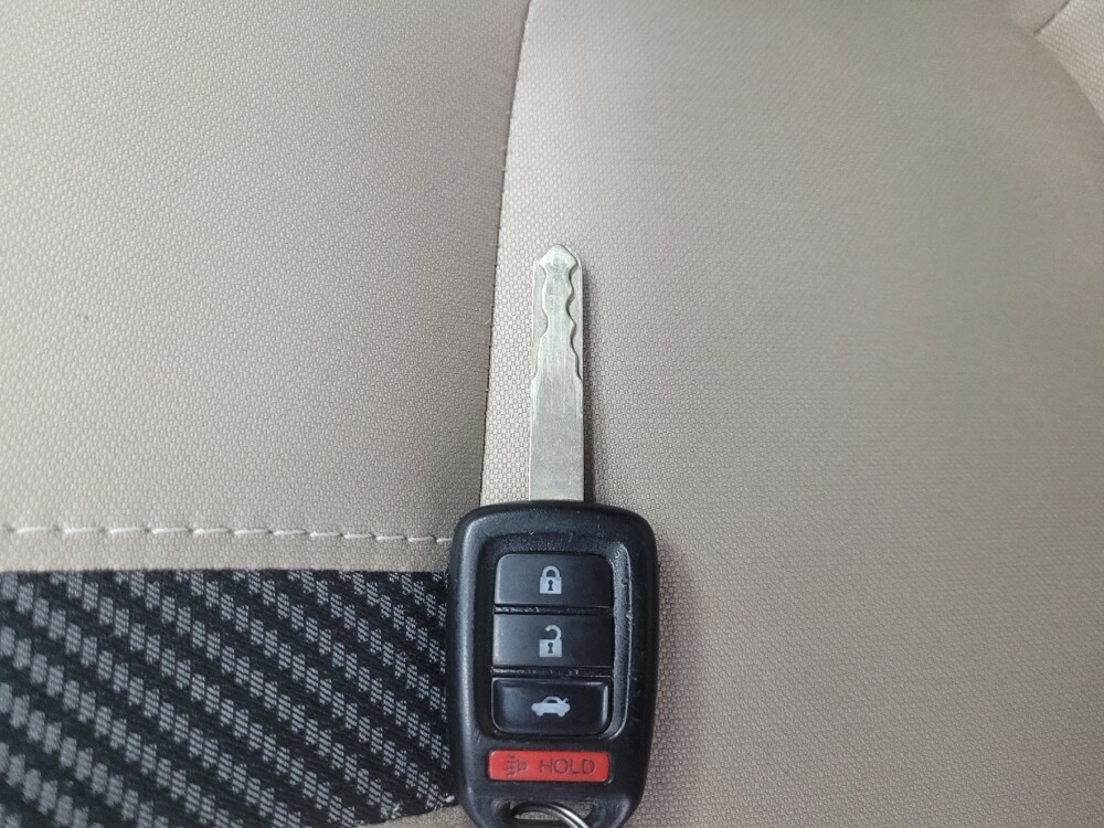 2018 Honda Civic in Indianapolis, IN 46219 - 18123371 32